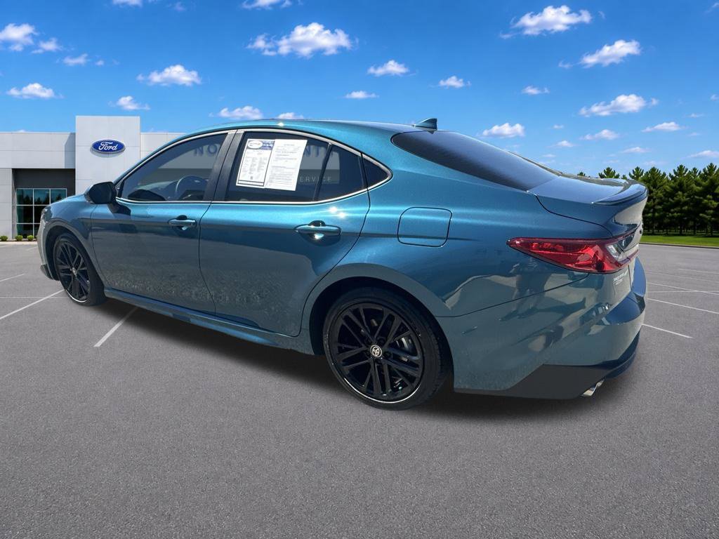 2026 Toyota Camry SE - Photo 8