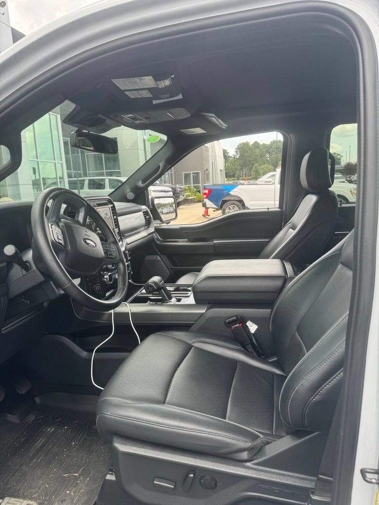 2025 Ford F-150 Lariat - Photo 9