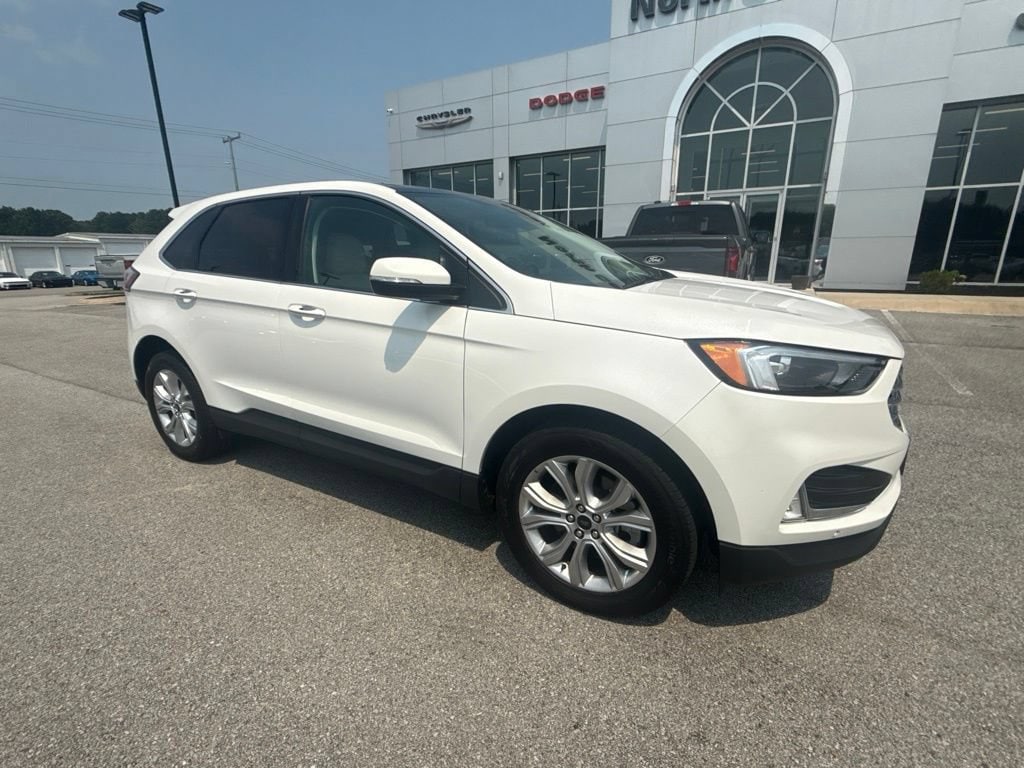 2024 Ford Edge Titanium - Photo 2