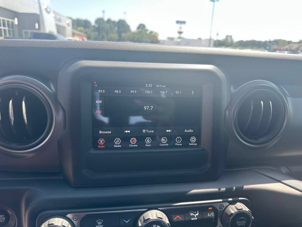 2023 Jeep Gladiator Sport - Photo 15