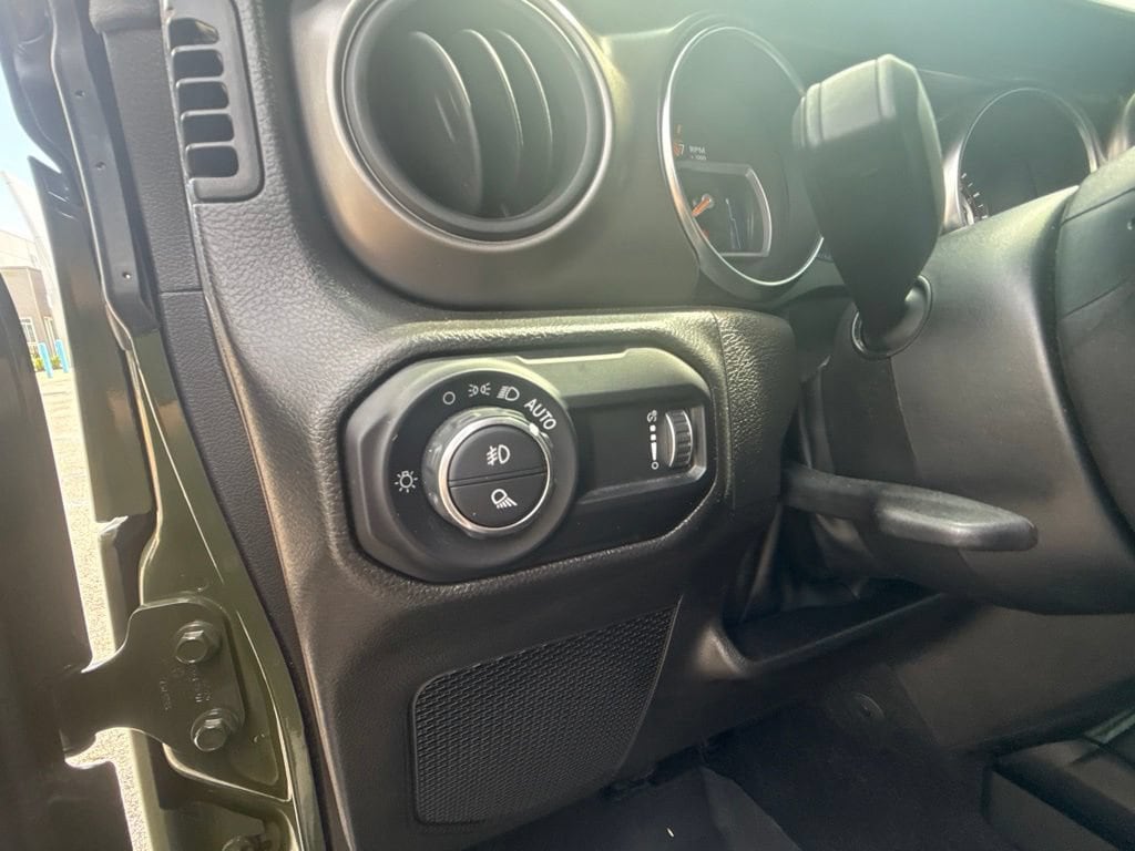 2023 Jeep Gladiator Sport S - Photo 14