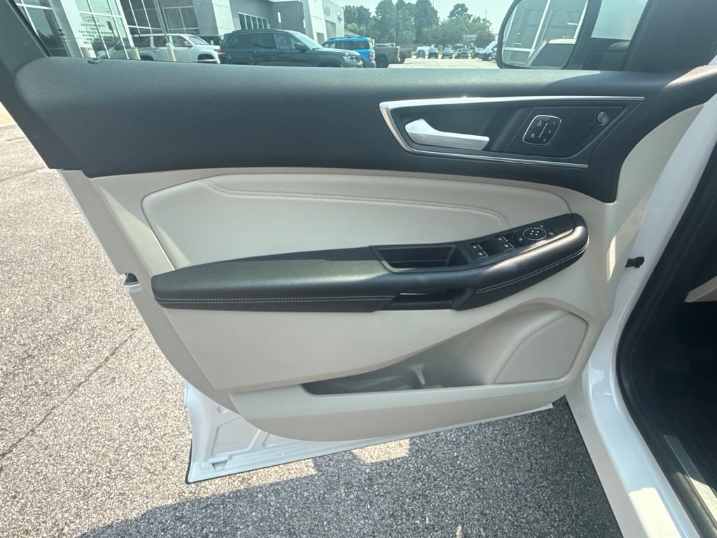 2024 Ford Edge Titanium - Photo 10