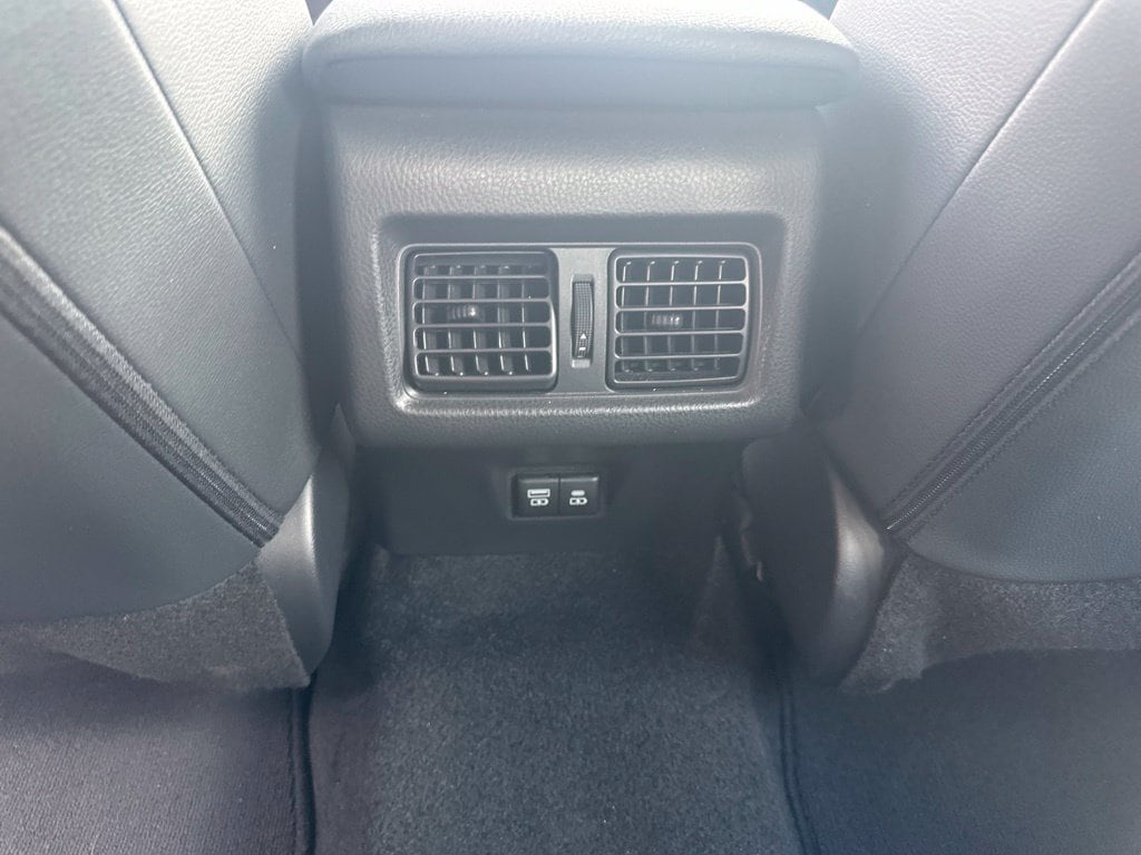 2026 Toyota Camry SE - Photo 26