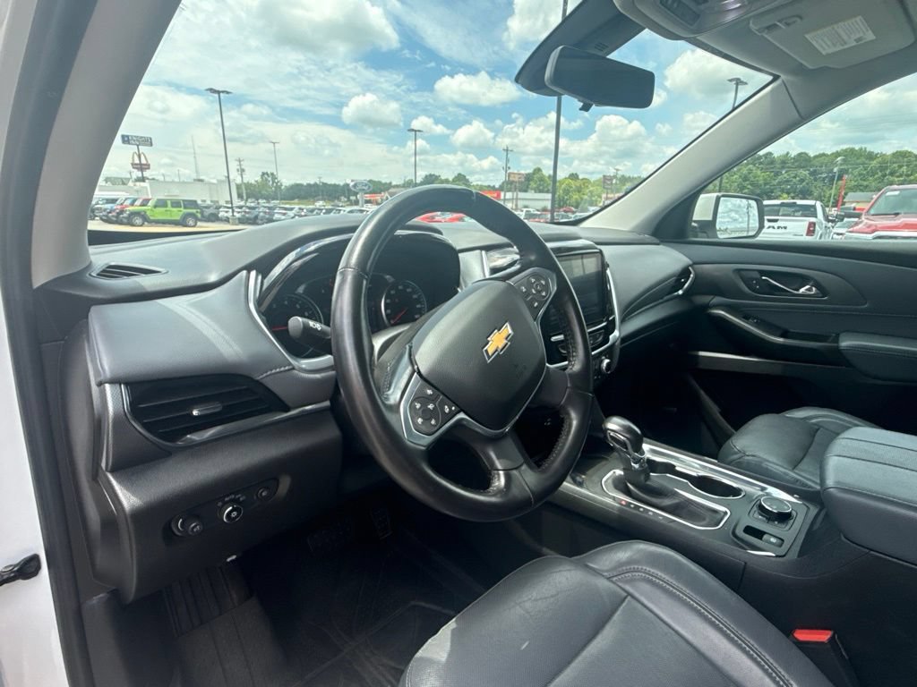 2021 Chevrolet Traverse Premier - Photo 14