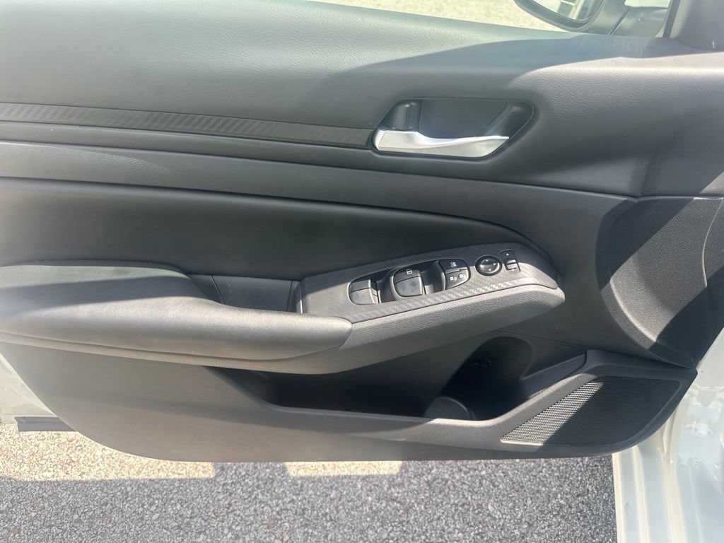 2022 Nissan Altima S - Photo 10