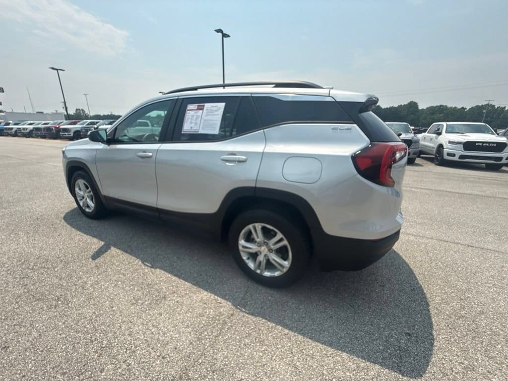 2022 GMC Terrain SLE - Photo 6