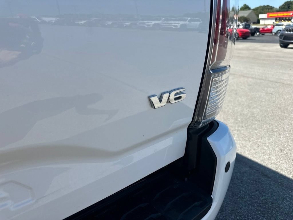 2022 Toyota Tacoma TRD Sport - Photo 11
