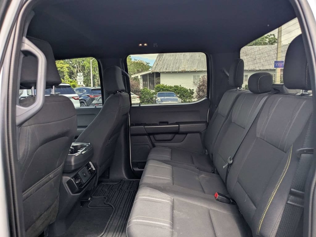 2025 Ford F-150 STX - Photo 12