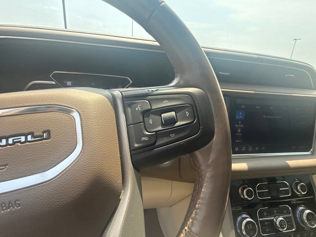 2021 GMC Yukon Denali - Photo 25