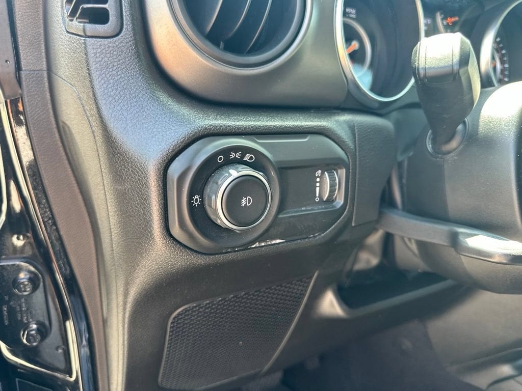 2023 Jeep Wrangler 4-Door Sport - Photo 19