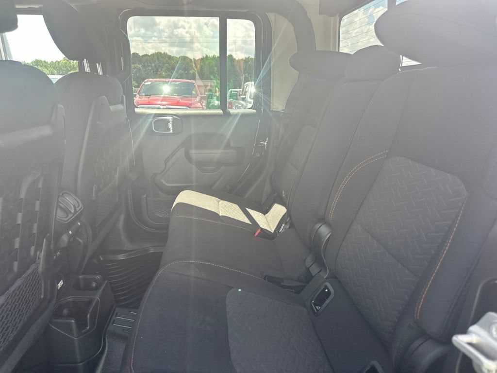 2023 Jeep Gladiator Mojave - Photo 24