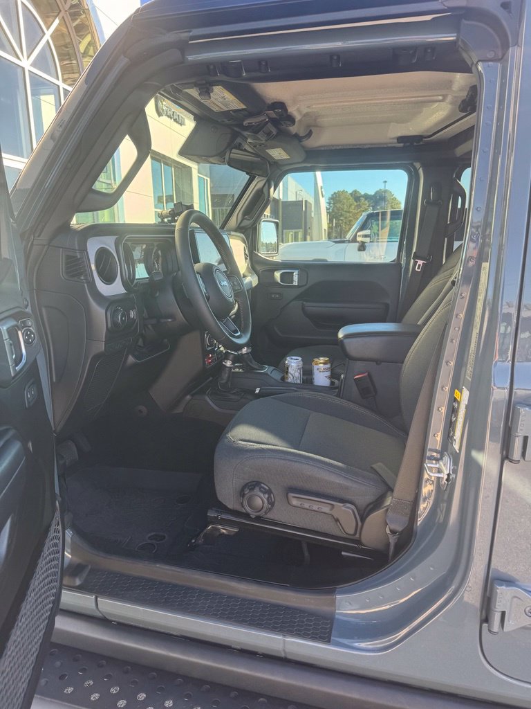2024 Jeep Wrangler 4-Door Willys - Photo 9