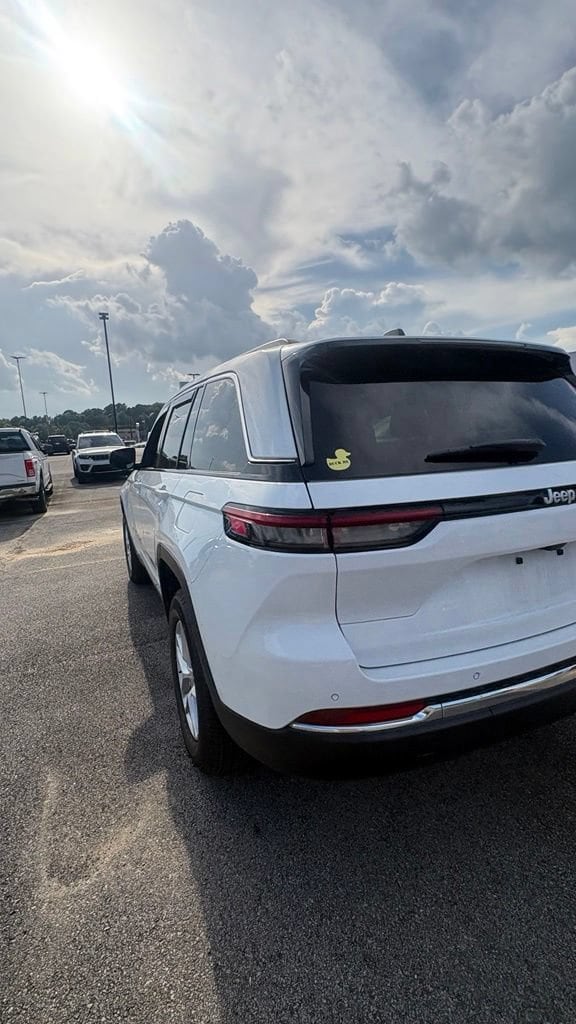 2024 Jeep Grand Cherokee Laredo - Photo 18