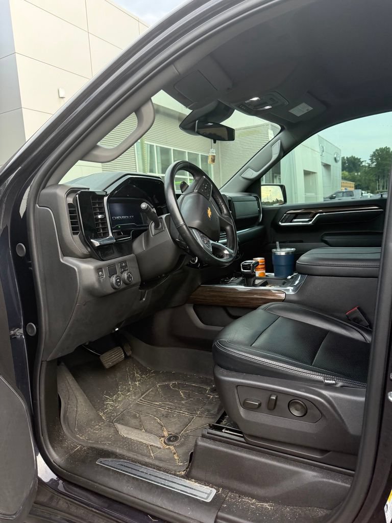 2024 Chevrolet Silverado 1500 LT - Photo 9