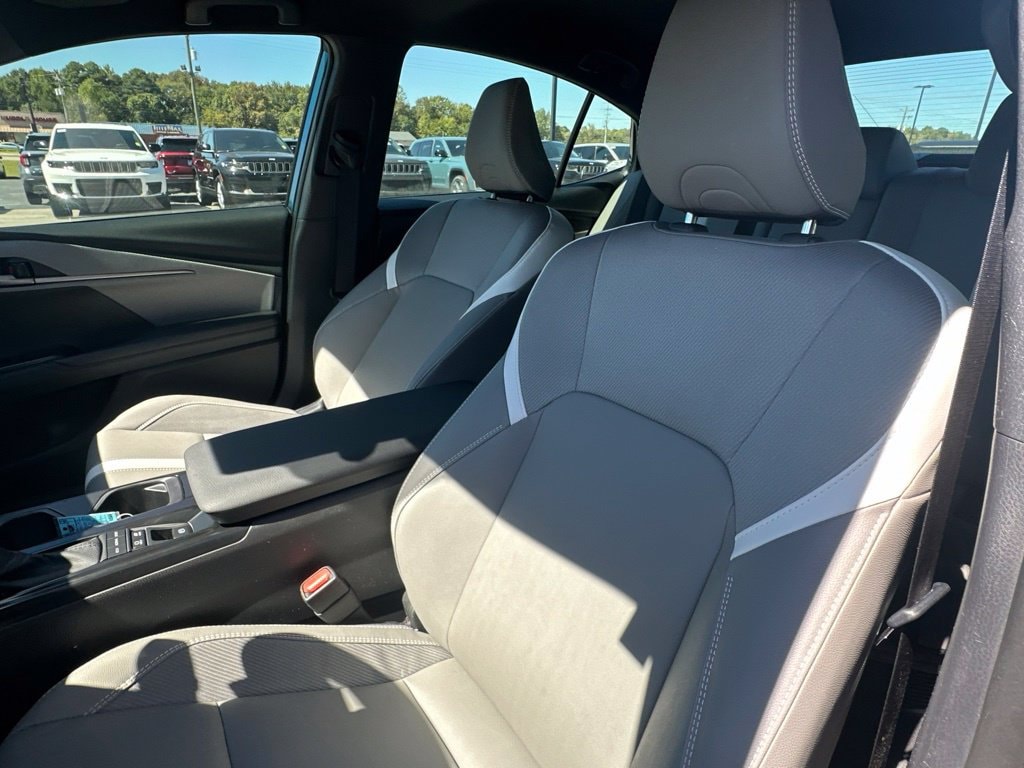 2026 Toyota Camry SE - Photo 15