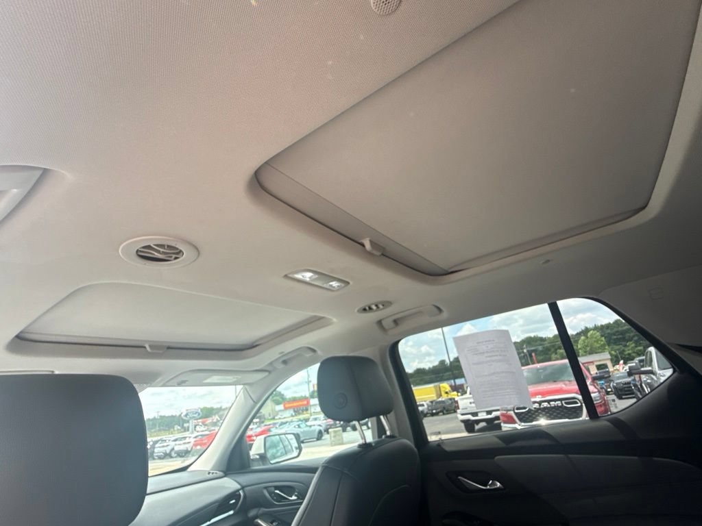 2021 Chevrolet Traverse Premier - Photo 28