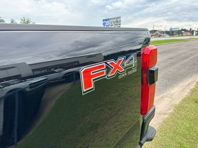 2026 Ford F-250 Super Duty Platinum - Photo 12