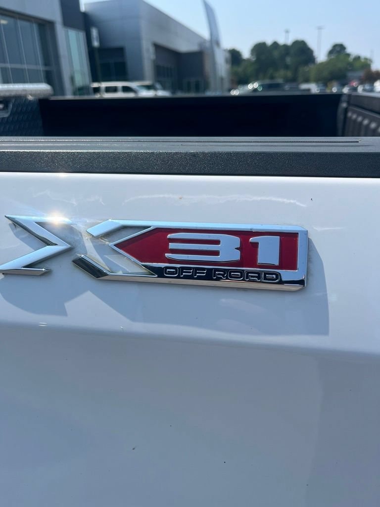2019 GMC Sierra 1500 SLT - Photo 14