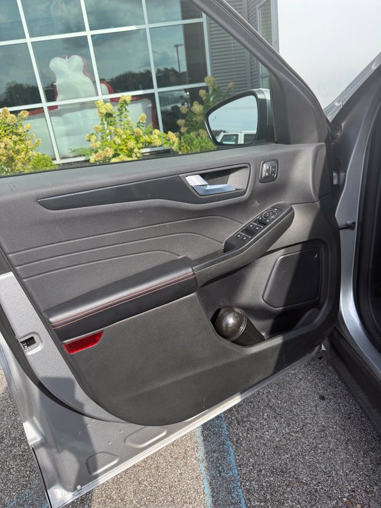 2024 Ford Escape ST-Line Elite - Photo 10