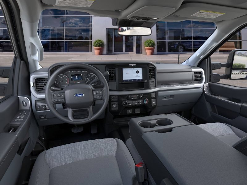 2026 Ford F-350 Super Duty XLT - Photo 9