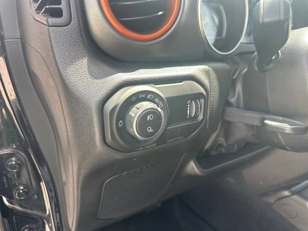 2023 Jeep Gladiator Mojave - Photo 12