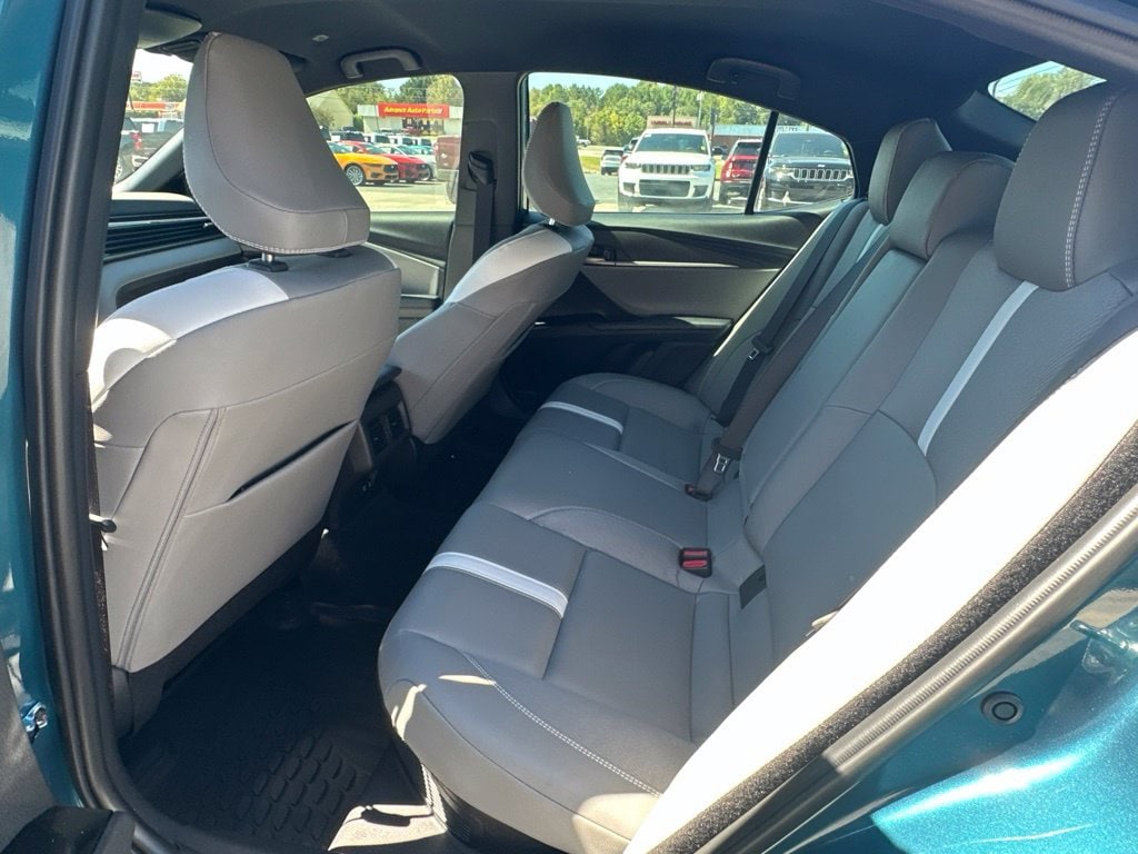 2026 Toyota Camry SE - Photo 28