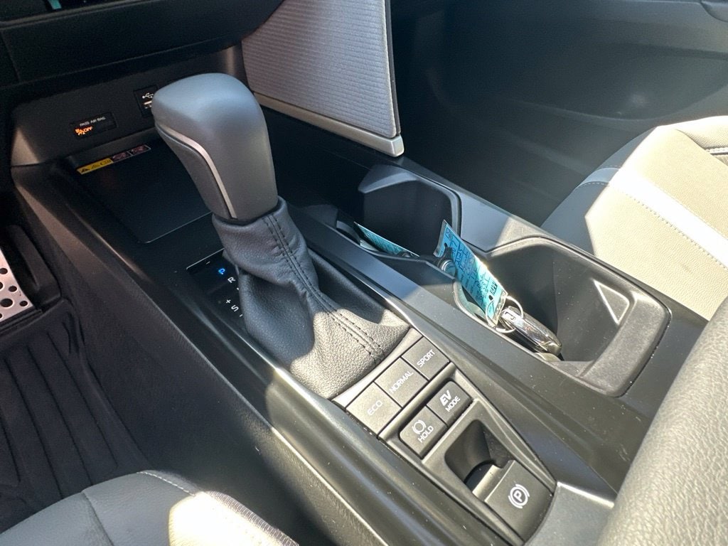 2026 Toyota Camry SE - Photo 26