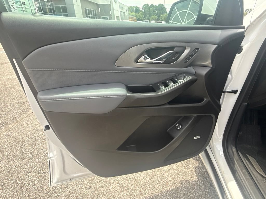 2021 Chevrolet Traverse Premier - Photo 10