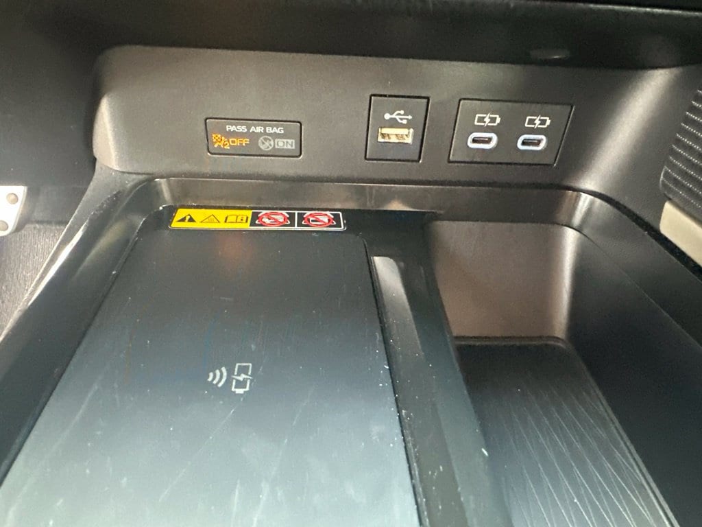 2026 Toyota Camry SE - Photo 21