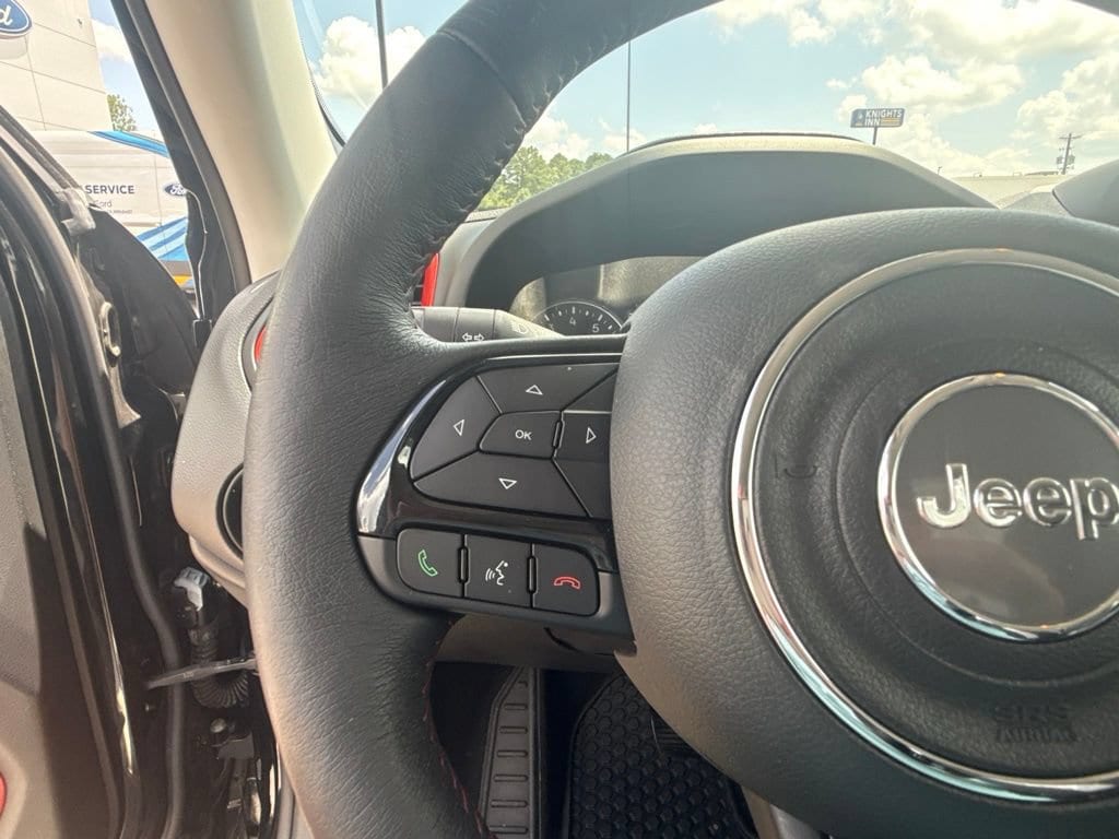 2022 Jeep Renegade Trailhawk - Photo 17