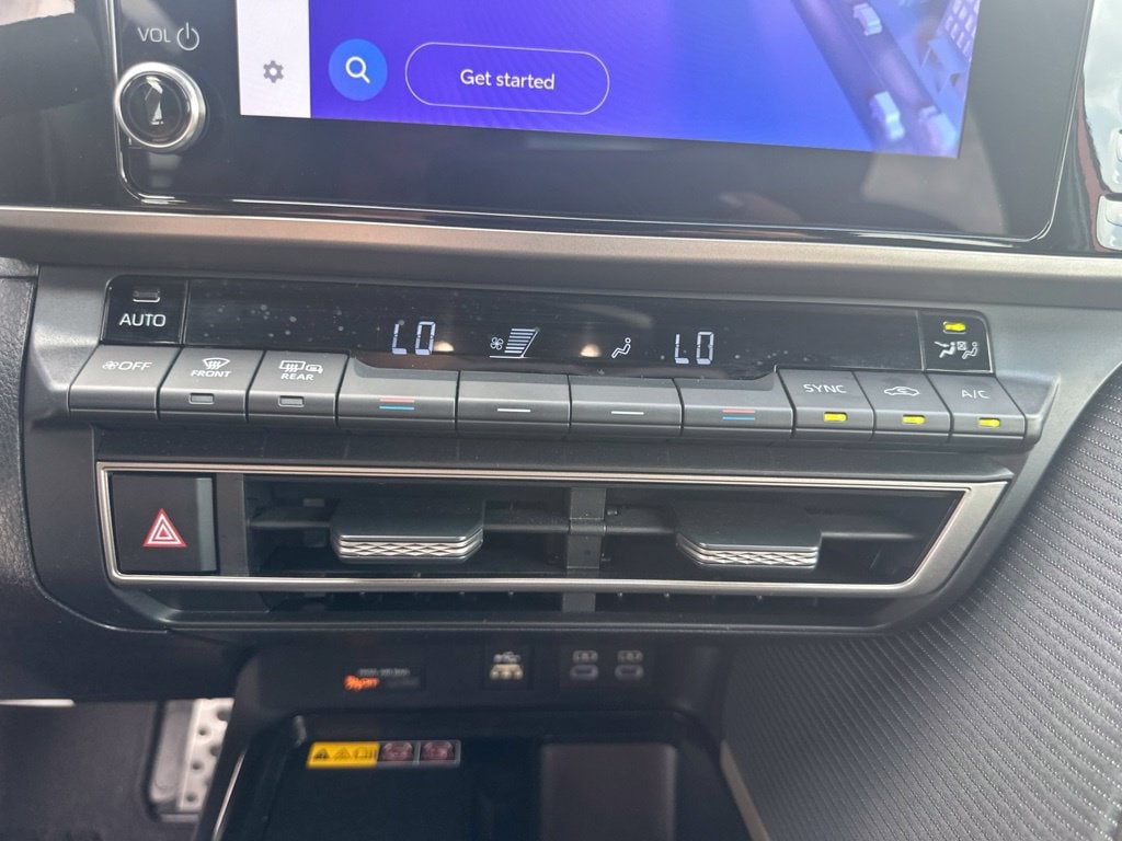 2026 Toyota Camry SE - Photo 20