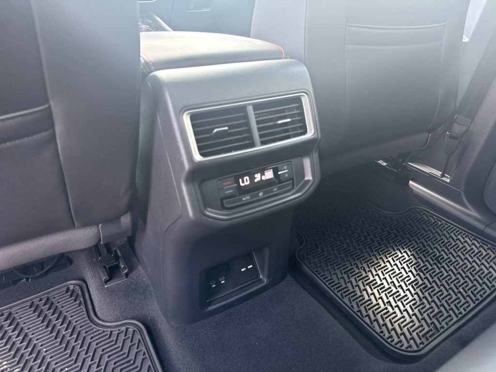 2025 Volkswagen Atlas Atlas Peak Edition - Photo 33
