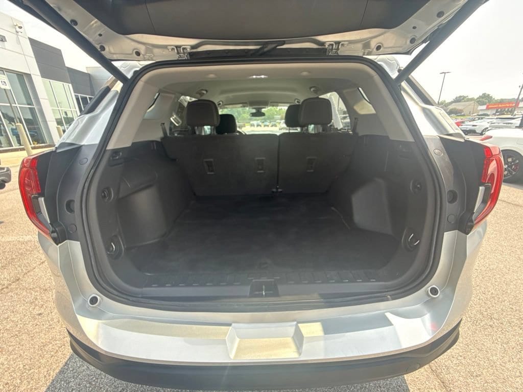 2022 GMC Terrain SLE - Photo 8