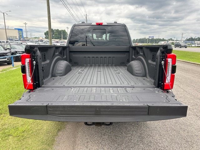 2026 Ford F-250 Super Duty Platinum - Photo 16