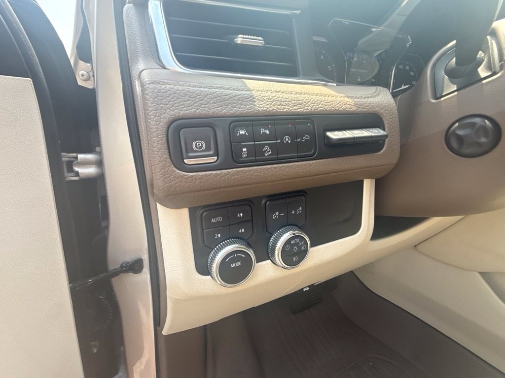 2021 GMC Yukon Denali - Photo 16