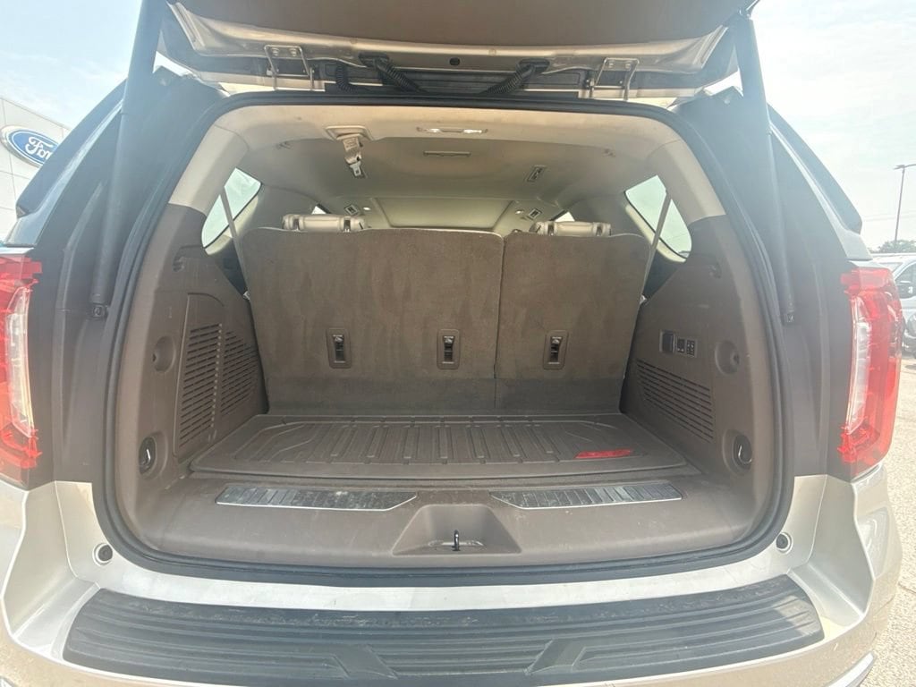 2021 GMC Yukon Denali - Photo 10