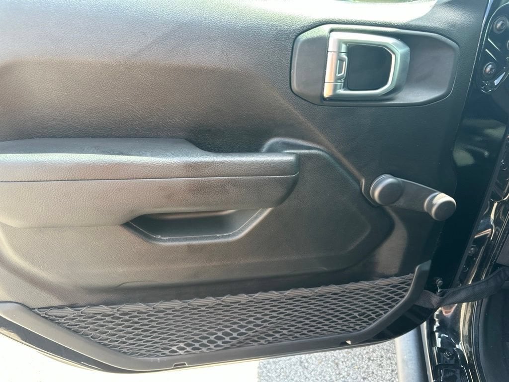 2023 Jeep Wrangler 4-Door Sport - Photo 17