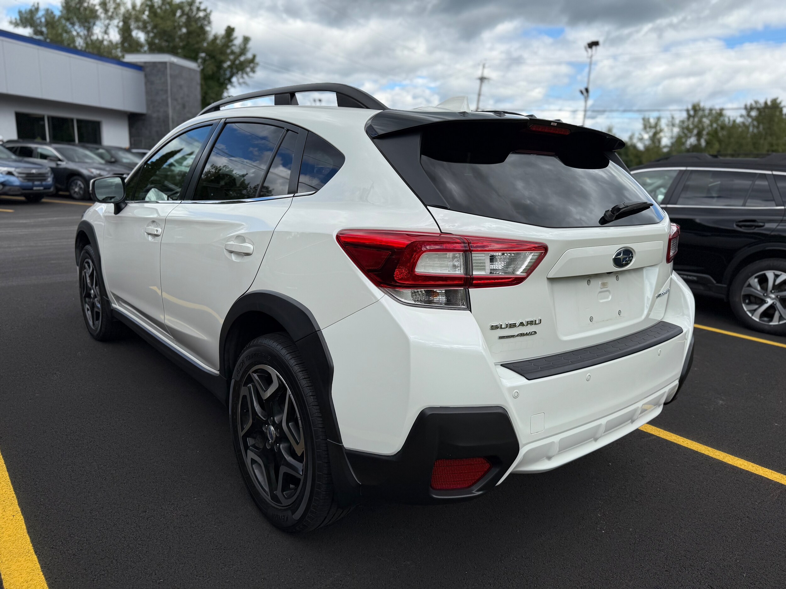 2018 Subaru Crosstrek 2.0i Limited photo 3