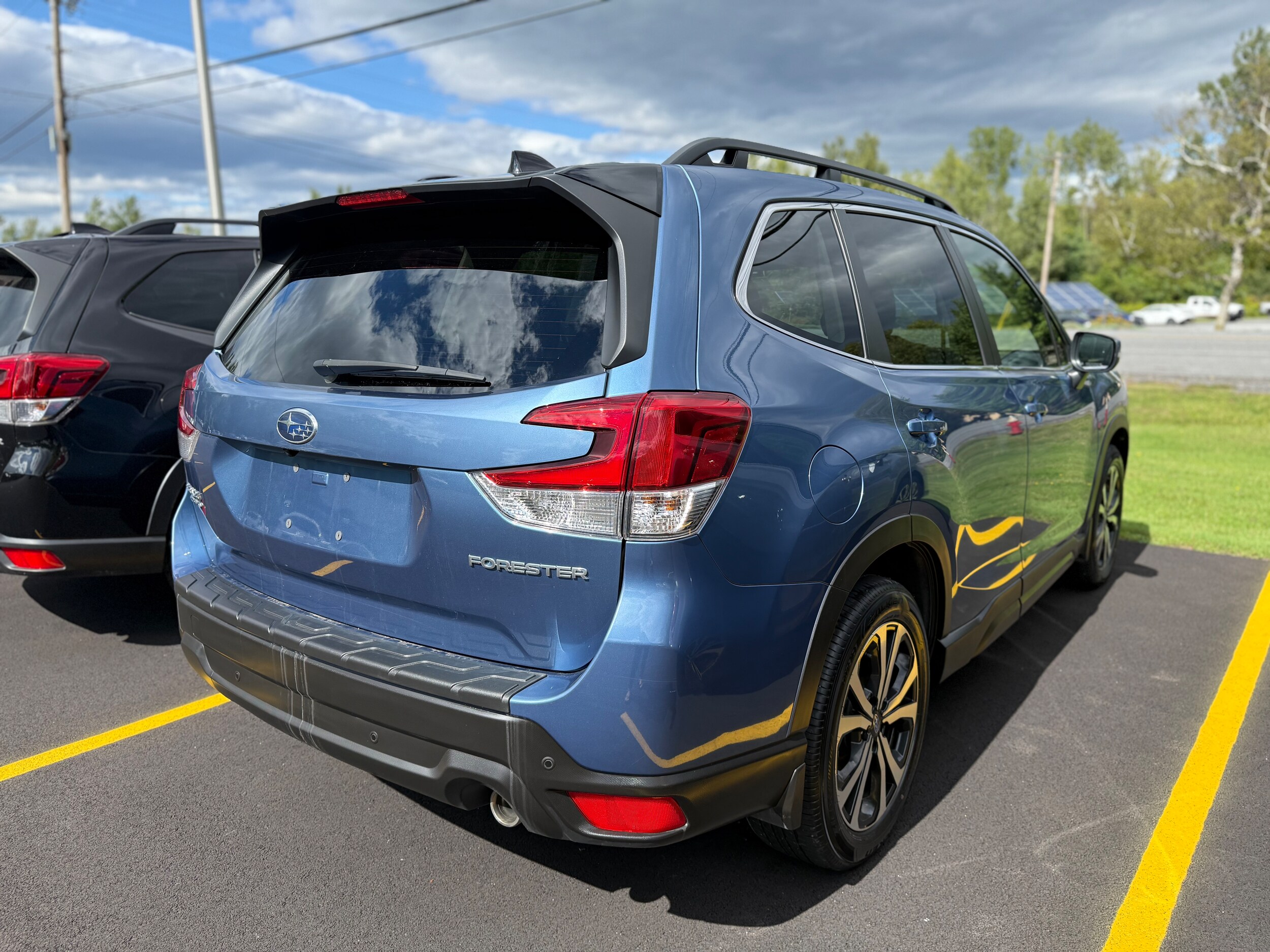 2024 Subaru Forester Limited photo 4