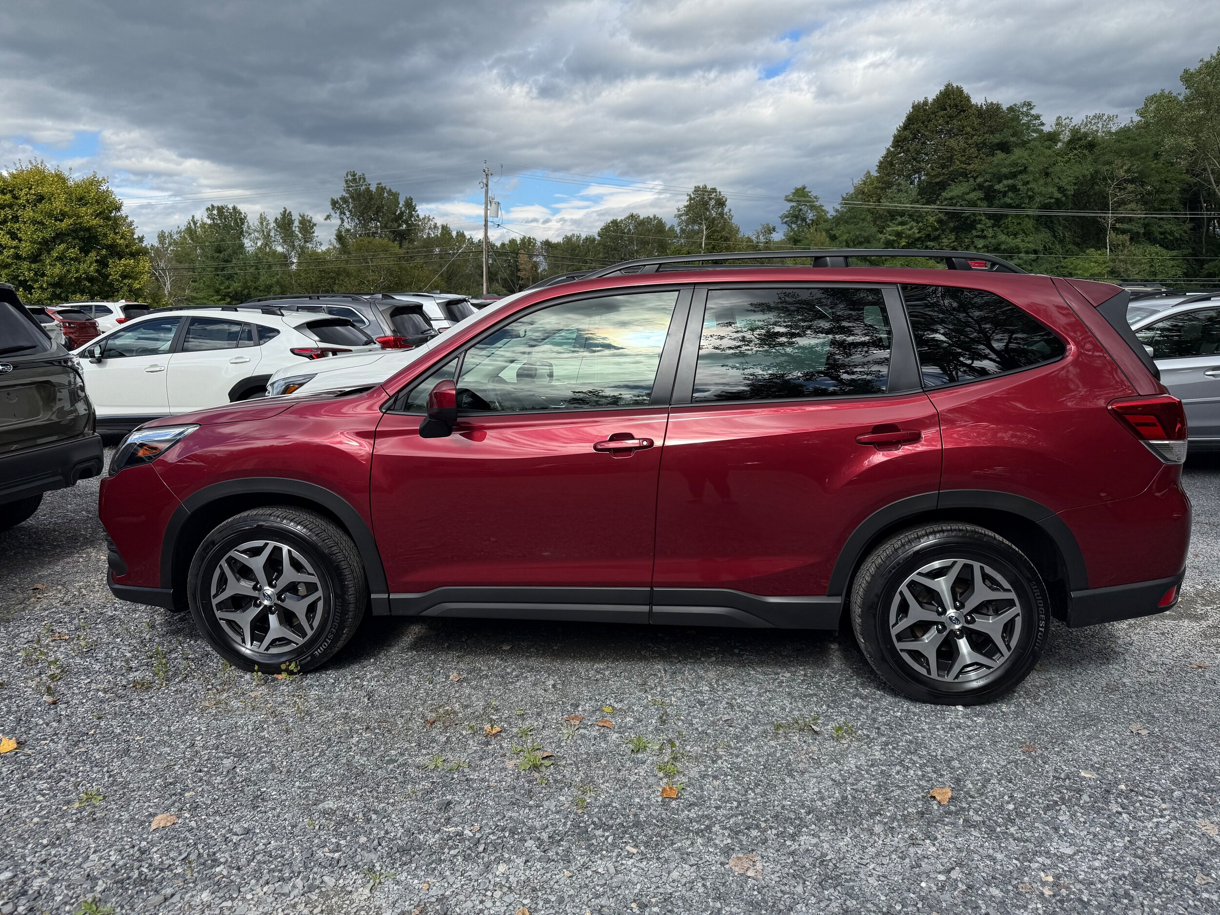 2023 Subaru Forester Premium photo 2