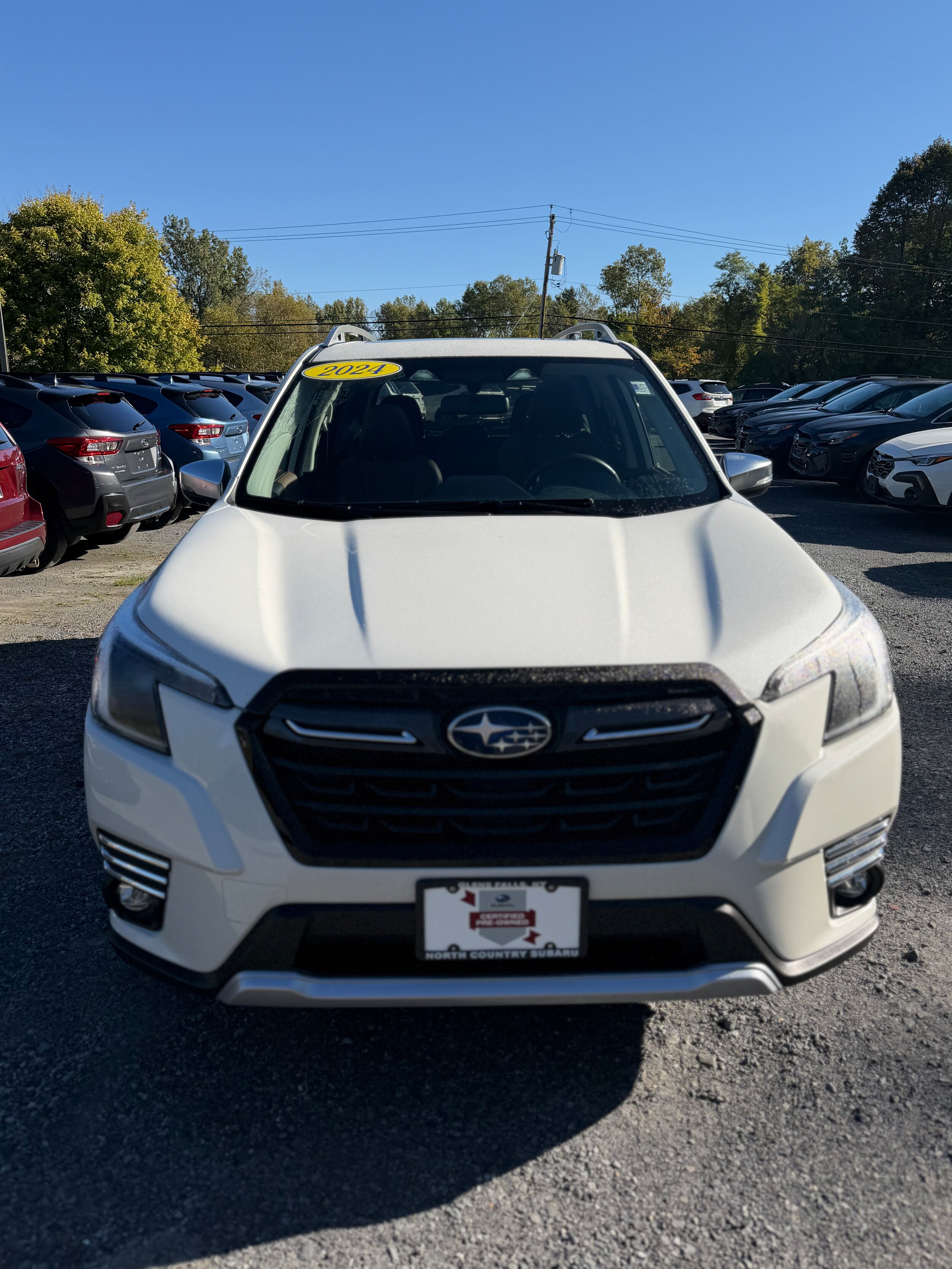 2024 Subaru Forester Touring photo 2