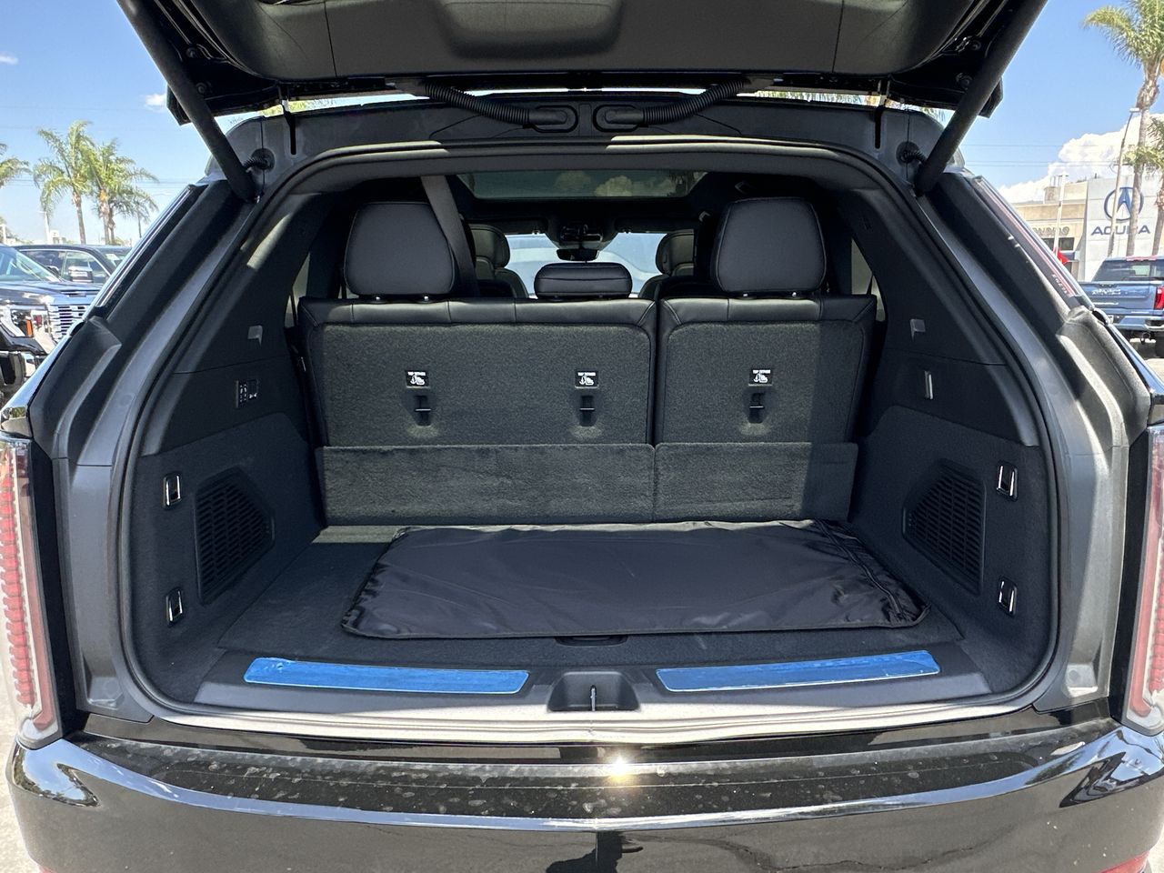 2026 Cadillac Escalade IQ Sport - Photo 63