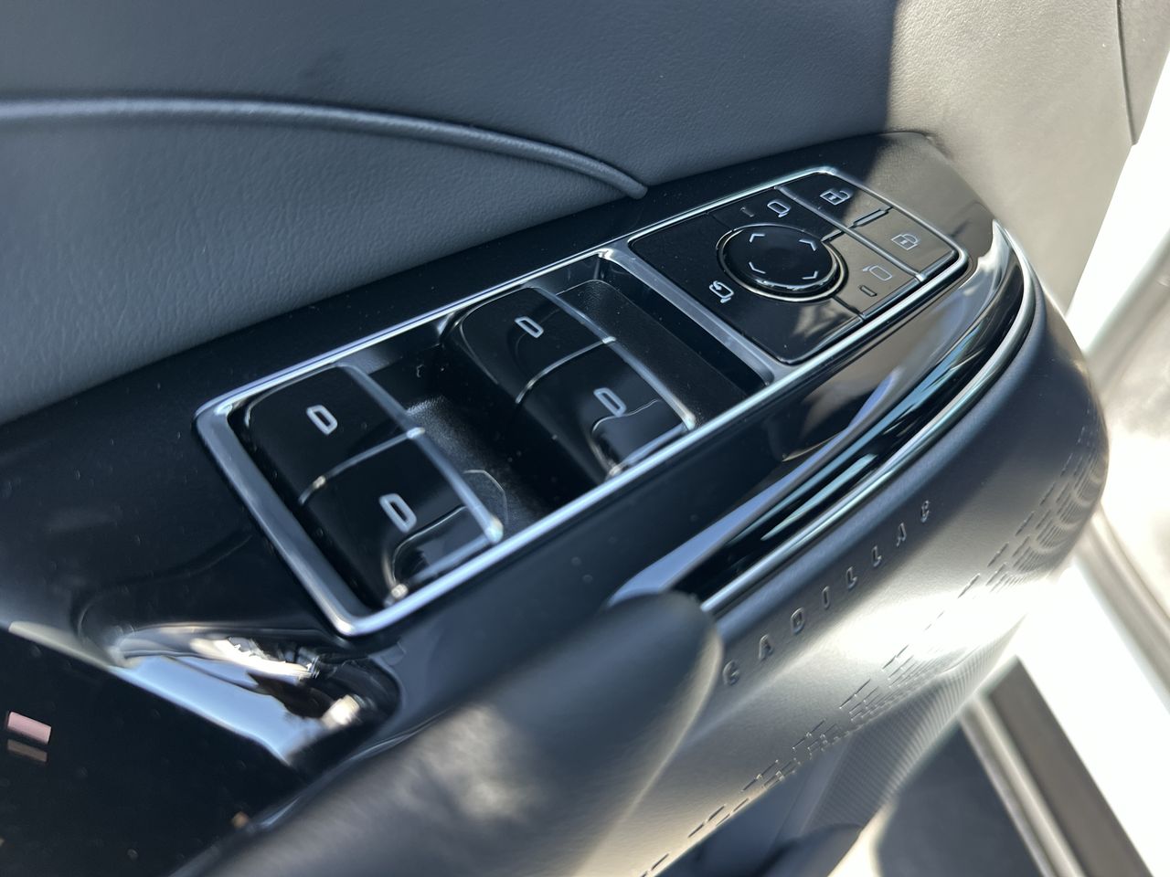 2026 Cadillac LYRIQ Luxury - Photo 60