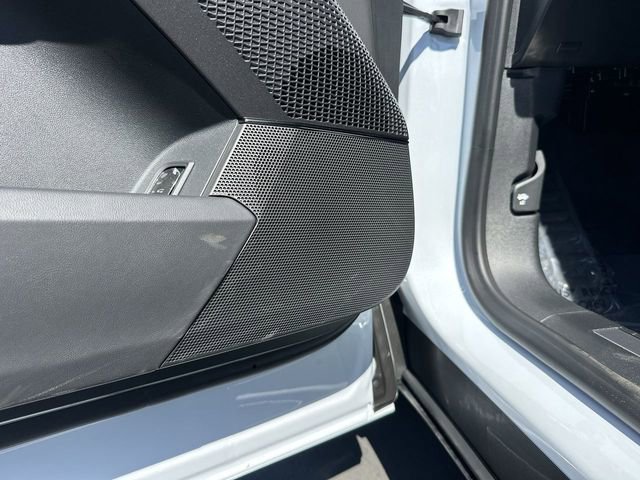 2026 Cadillac LYRIQ Luxury - Photo 25