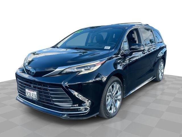 2022 Toyota Sienna Platinum