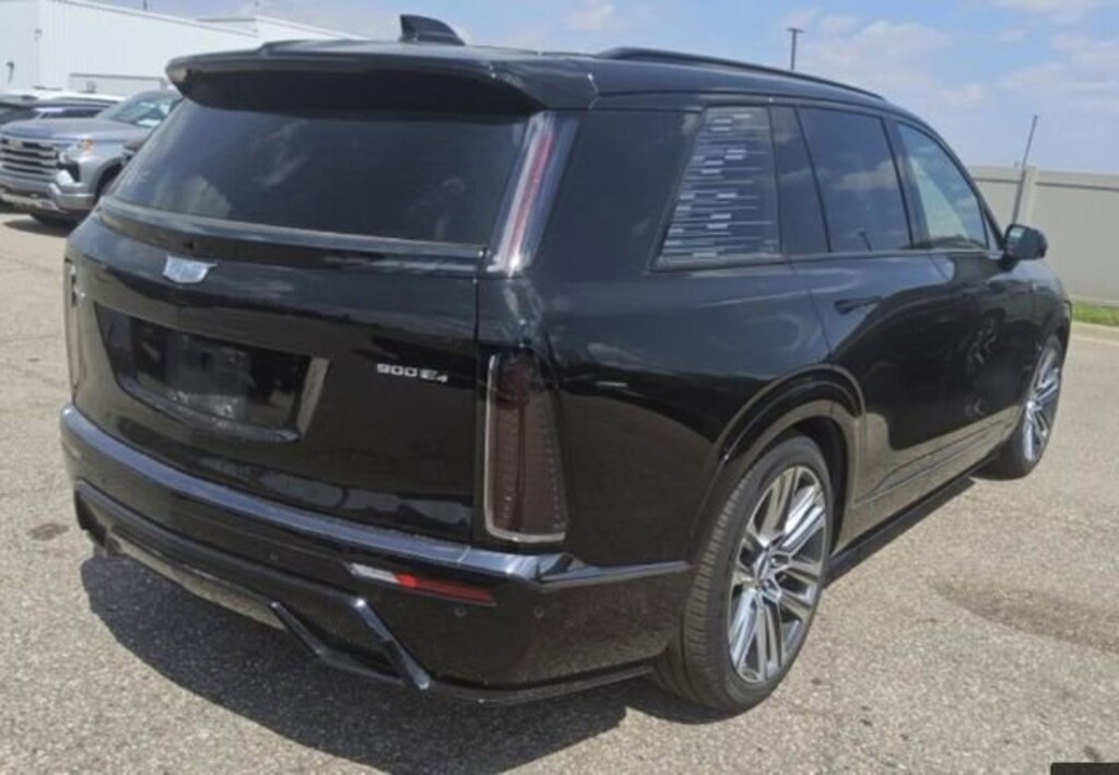 Used 2026 CADILLAC VISTIQ Platinum SUV