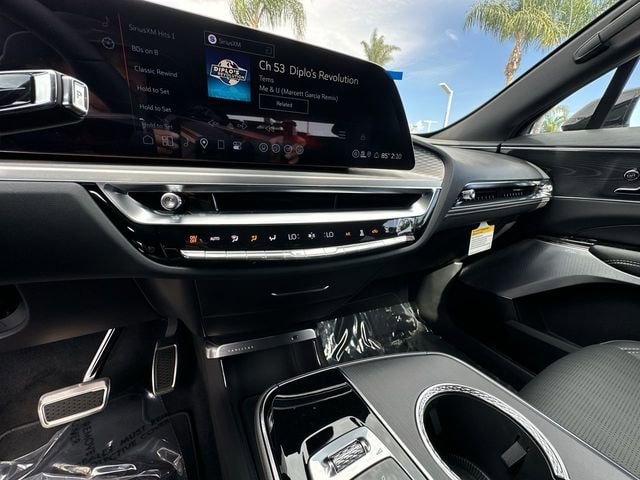 2026 Cadillac LYRIQ V - Photo 11