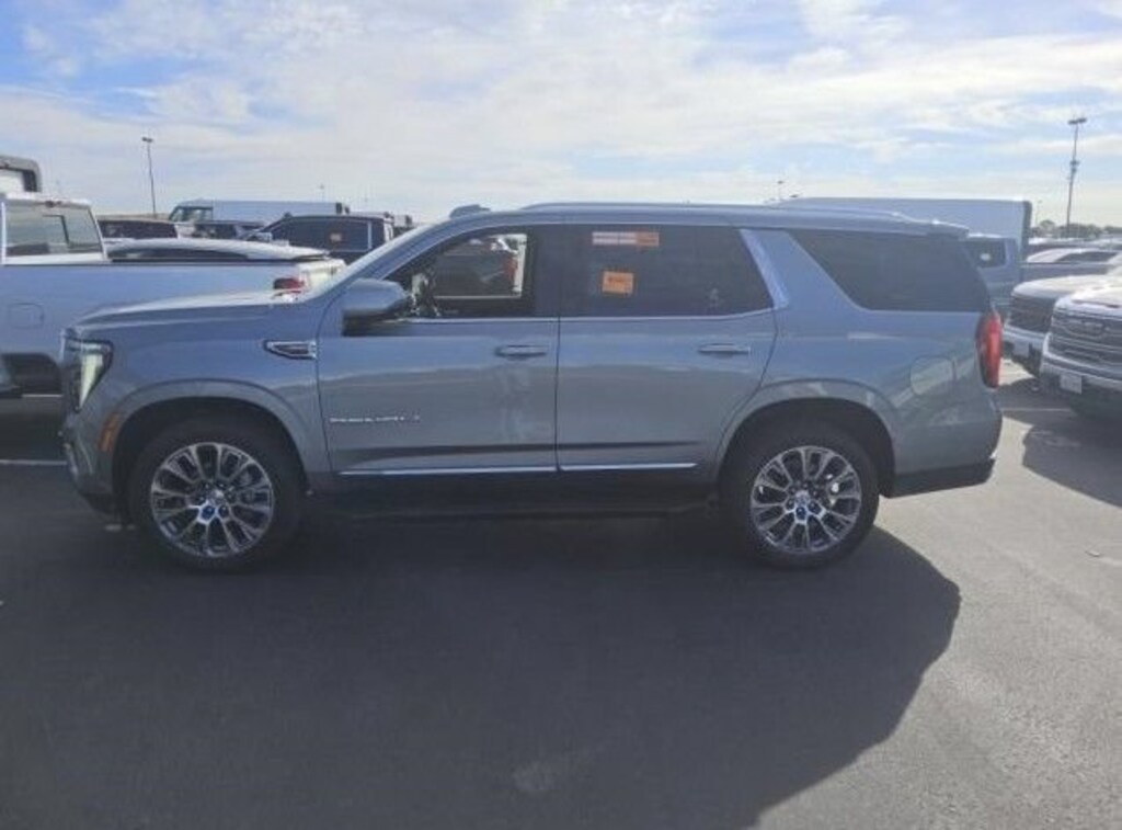 Used 2025 GMC Yukon Denali SUV
