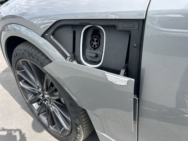 2026 Cadillac LYRIQ V - Photo 36