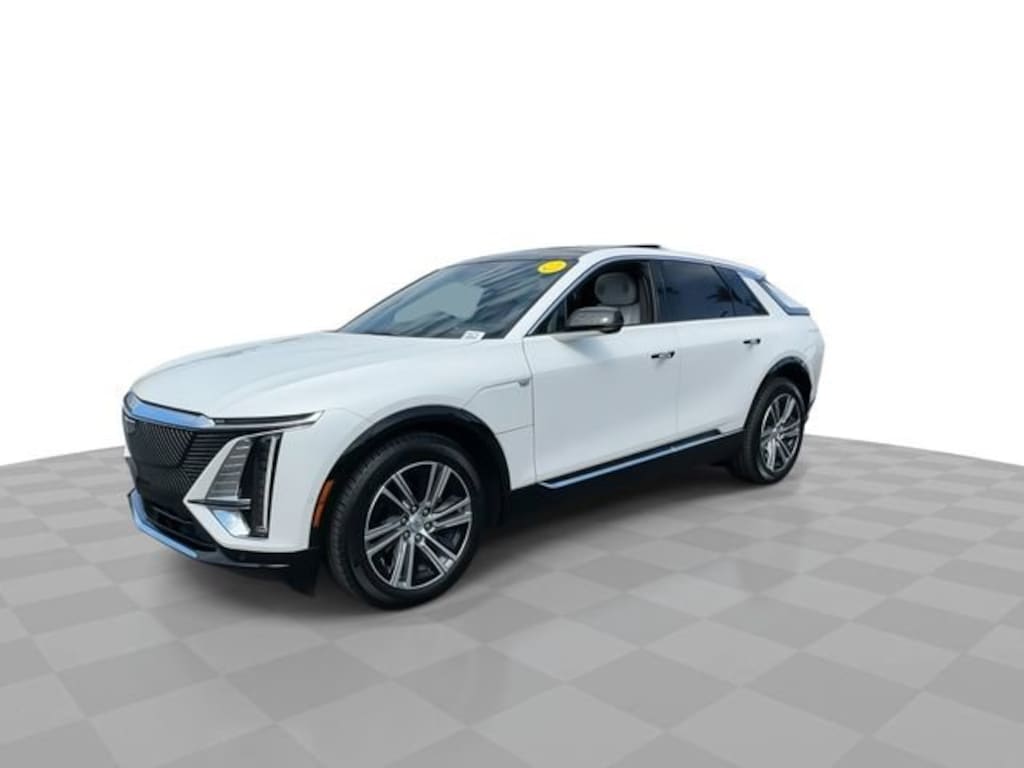 New 2024 CADILLAC LYRIQ Luxury 2 SUV